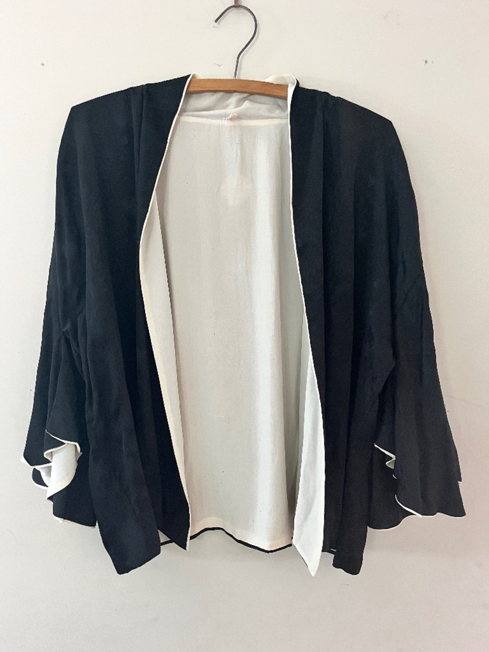 Vintage Japanese Short Silk Haori Jacket w/Flared Sleeves